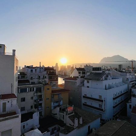 Atico Con Vistas En El Casco Antiguo De Benidorm Apartment Exterior photo
